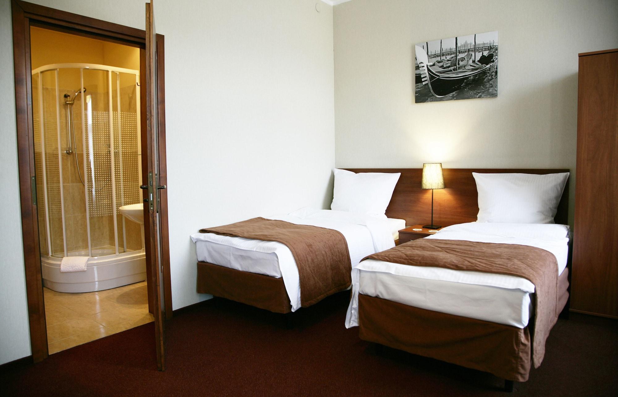 Aparthotel Globus Krasków Εξωτερικό φωτογραφία
